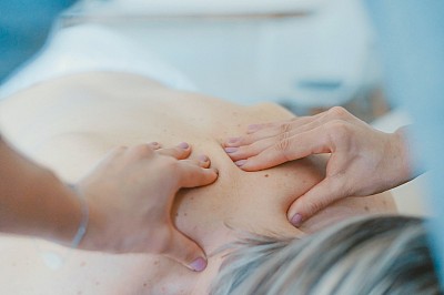 COMBINATION MASSAGE 299 per/hr minimum 2hrs with free ventosa/cuppings